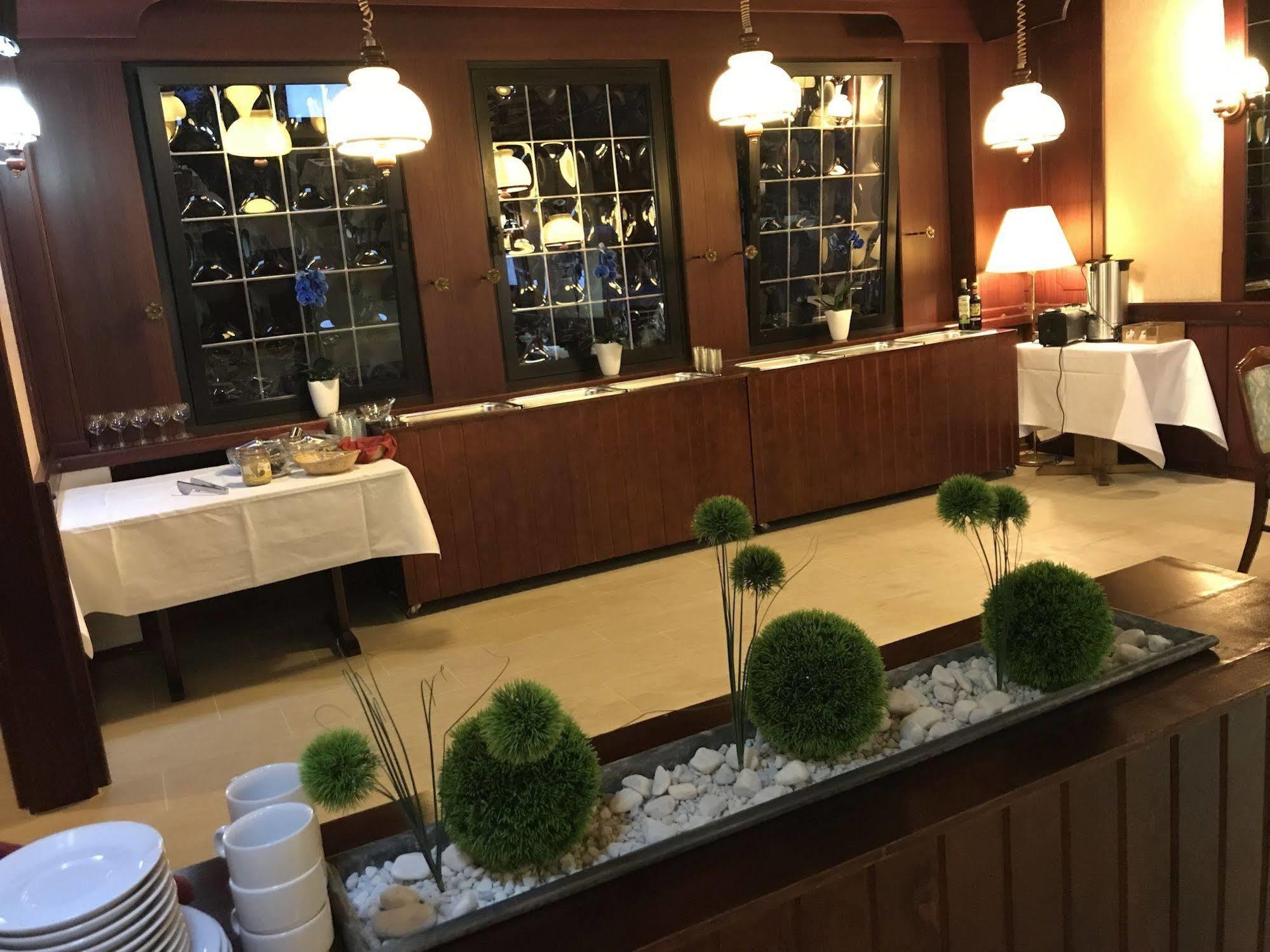 Parkhotel Bergheim ベルクハイム エクステリア 写真