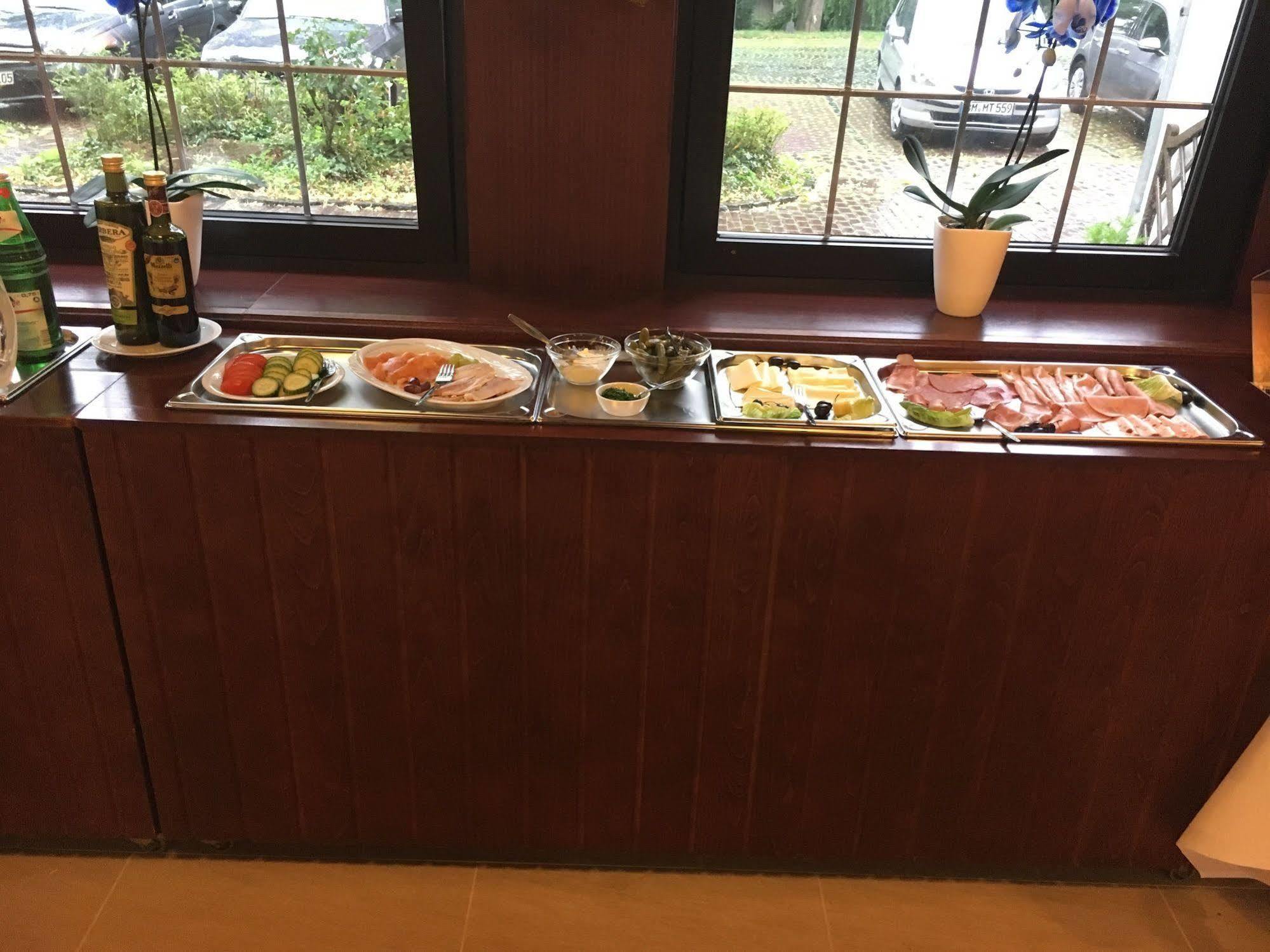 Parkhotel Bergheim ベルクハイム エクステリア 写真